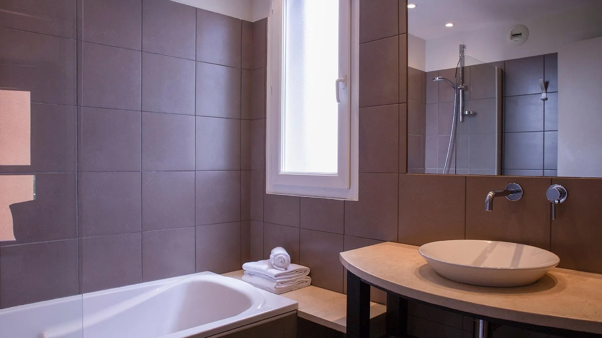 Hotel The Originals Boutique, Hôtel Marytel, Montbrison  Savigneux